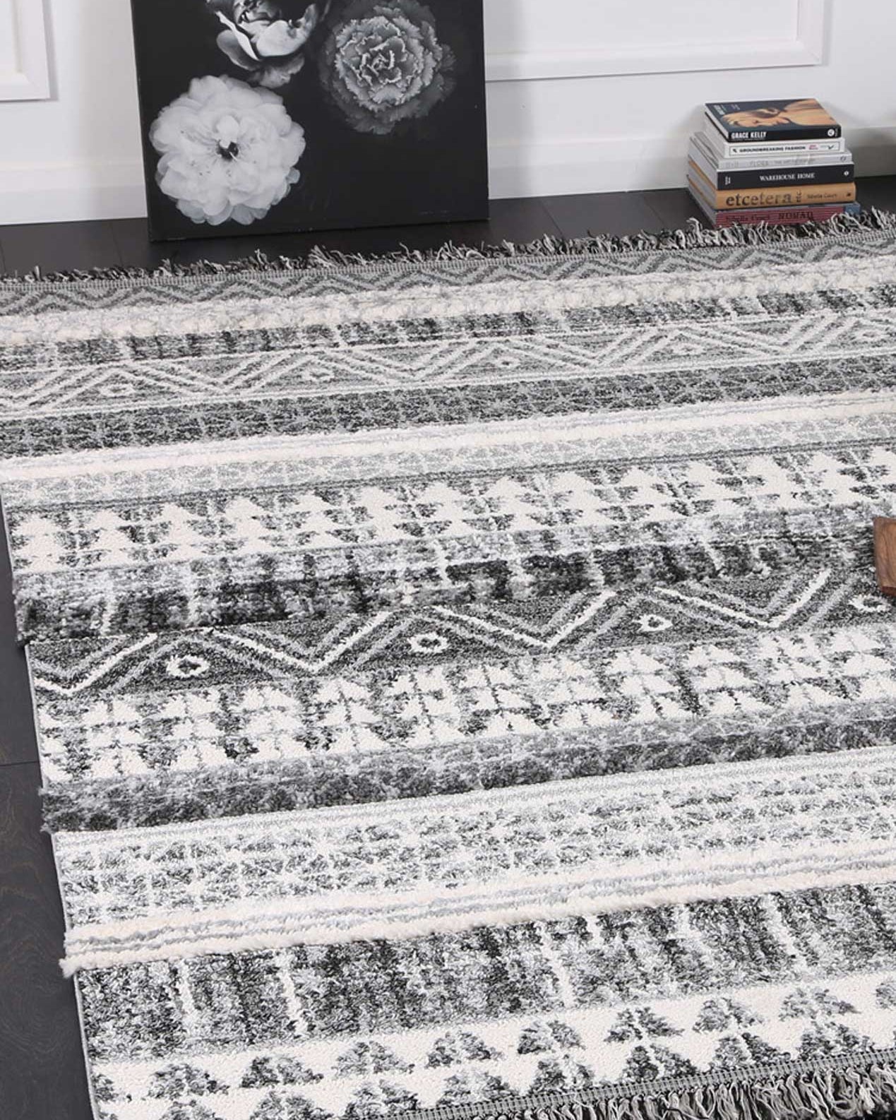 Mono Tribal Lines Cream Anthracite