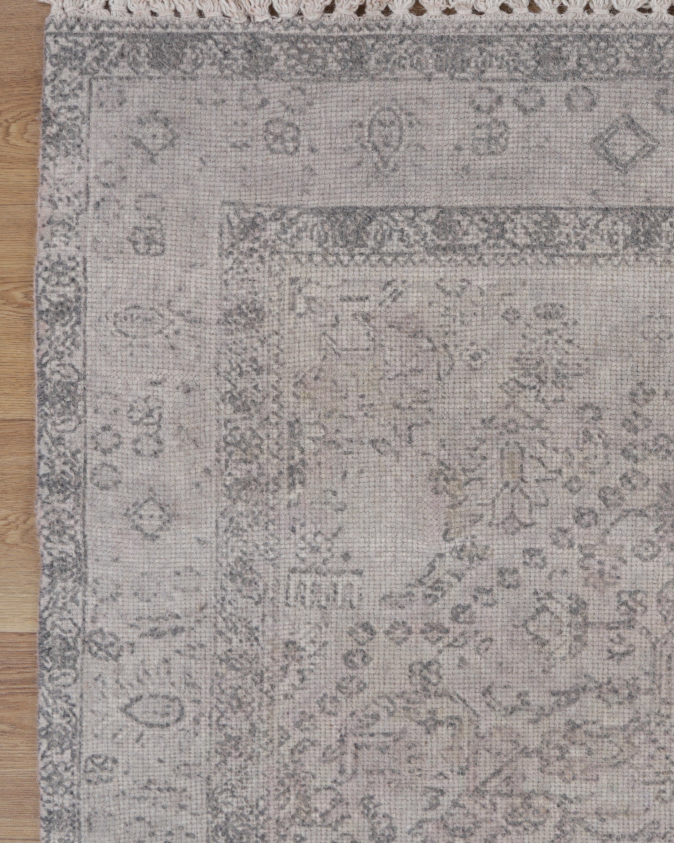 Agora Kasbah Ash Wool Rug corner photo