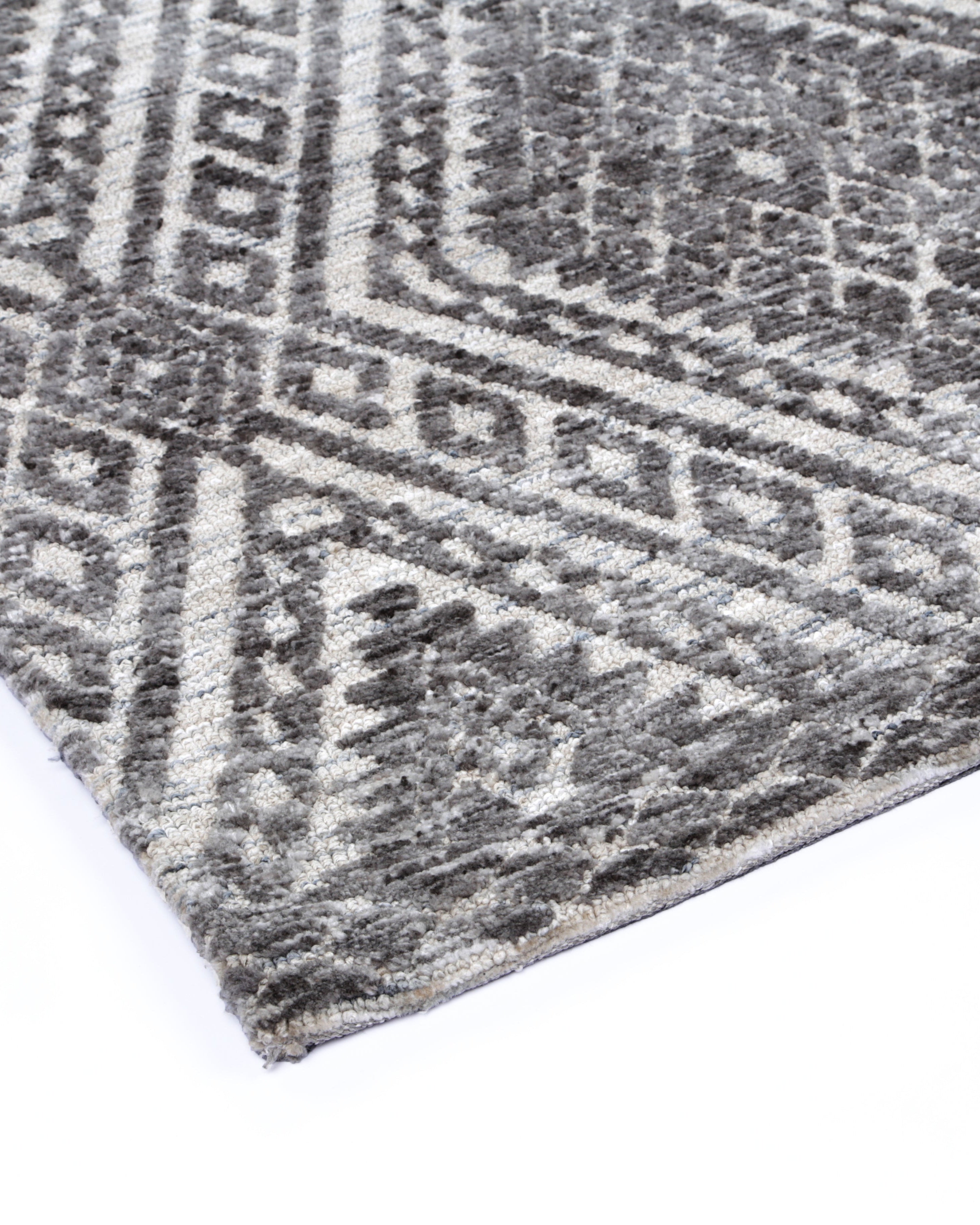 Alayah Zalij silver & taupe Rug corner