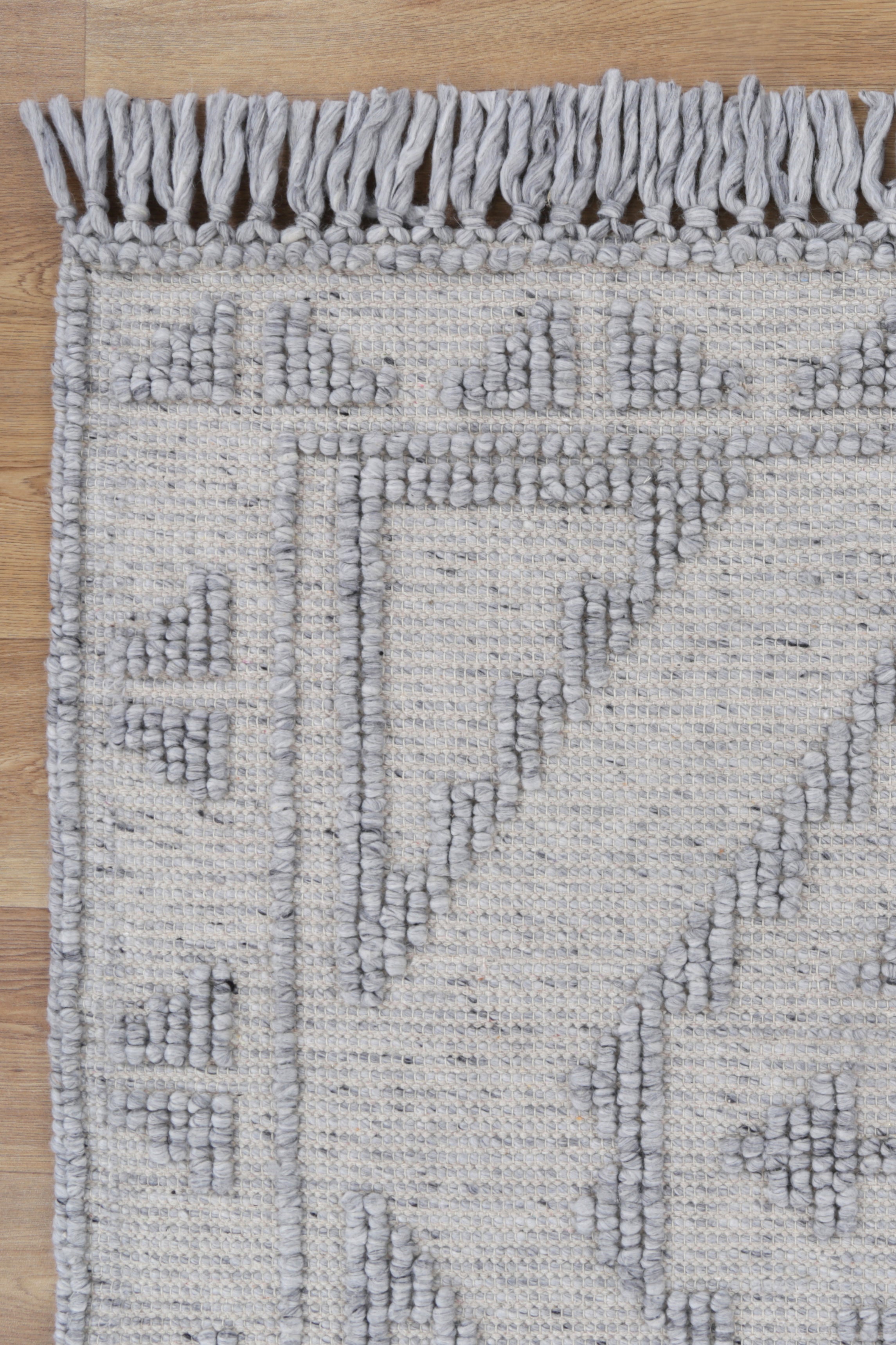 Diego Ornamental Grey Wool Rug - DIEG03.