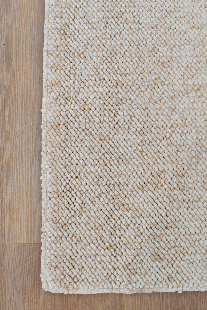 Drift Pebble Beige Runner.