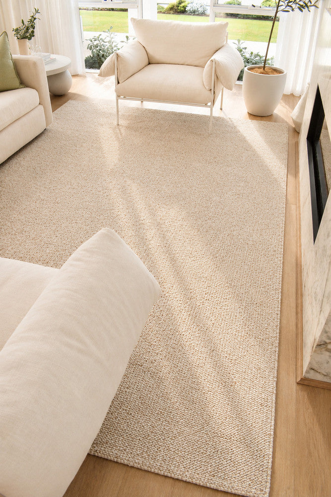 Drift Pebble Beige.