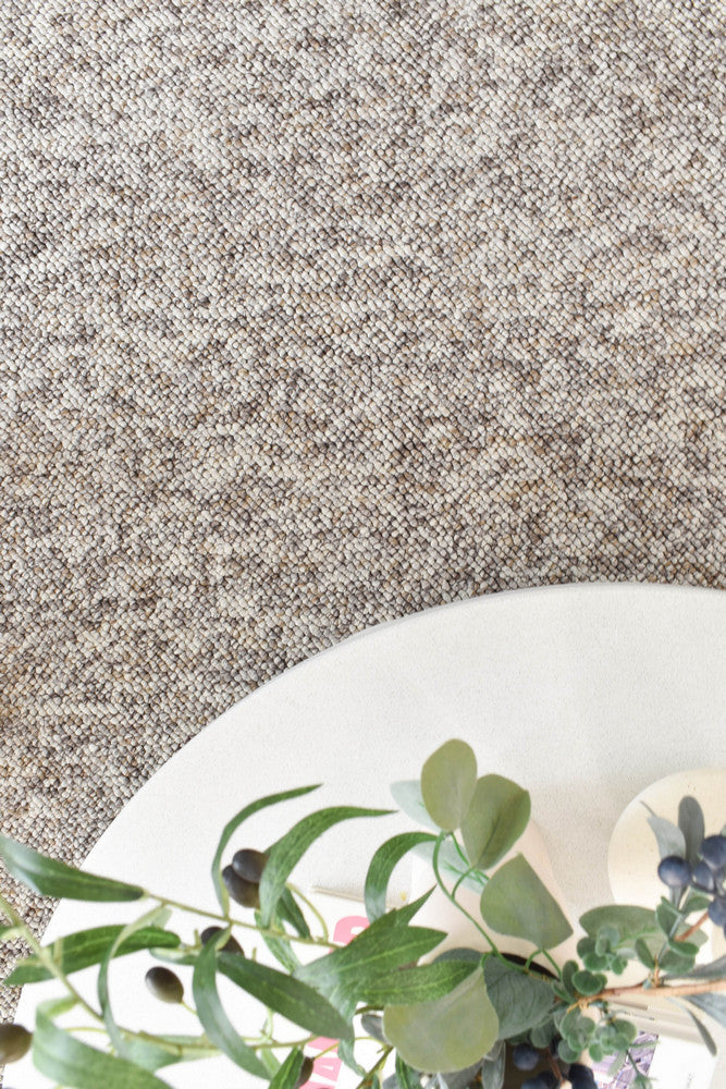Drift Pebble Taupe.
