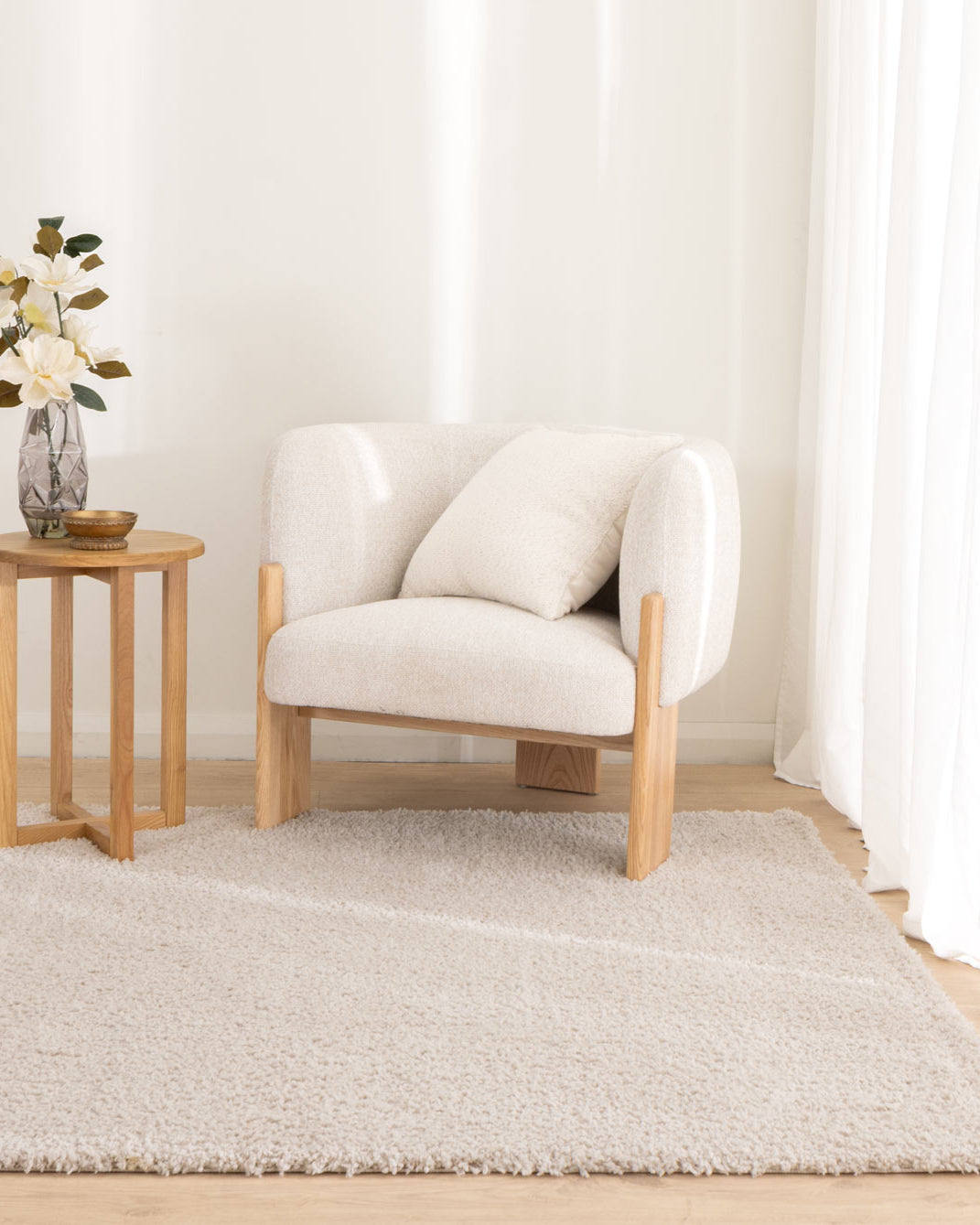 Lune Shaggy Beige Rug.