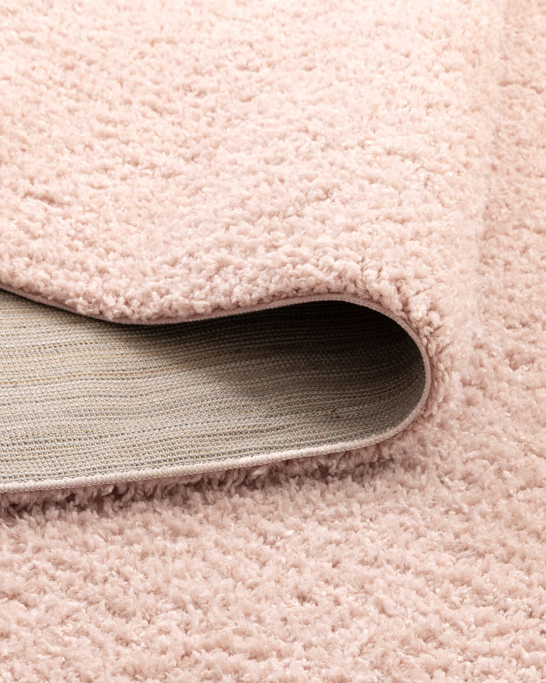 Lune Shaggy Blush Pink Rug.