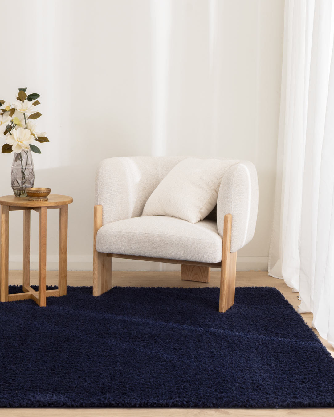 Lune Shaggy Navy Rug.