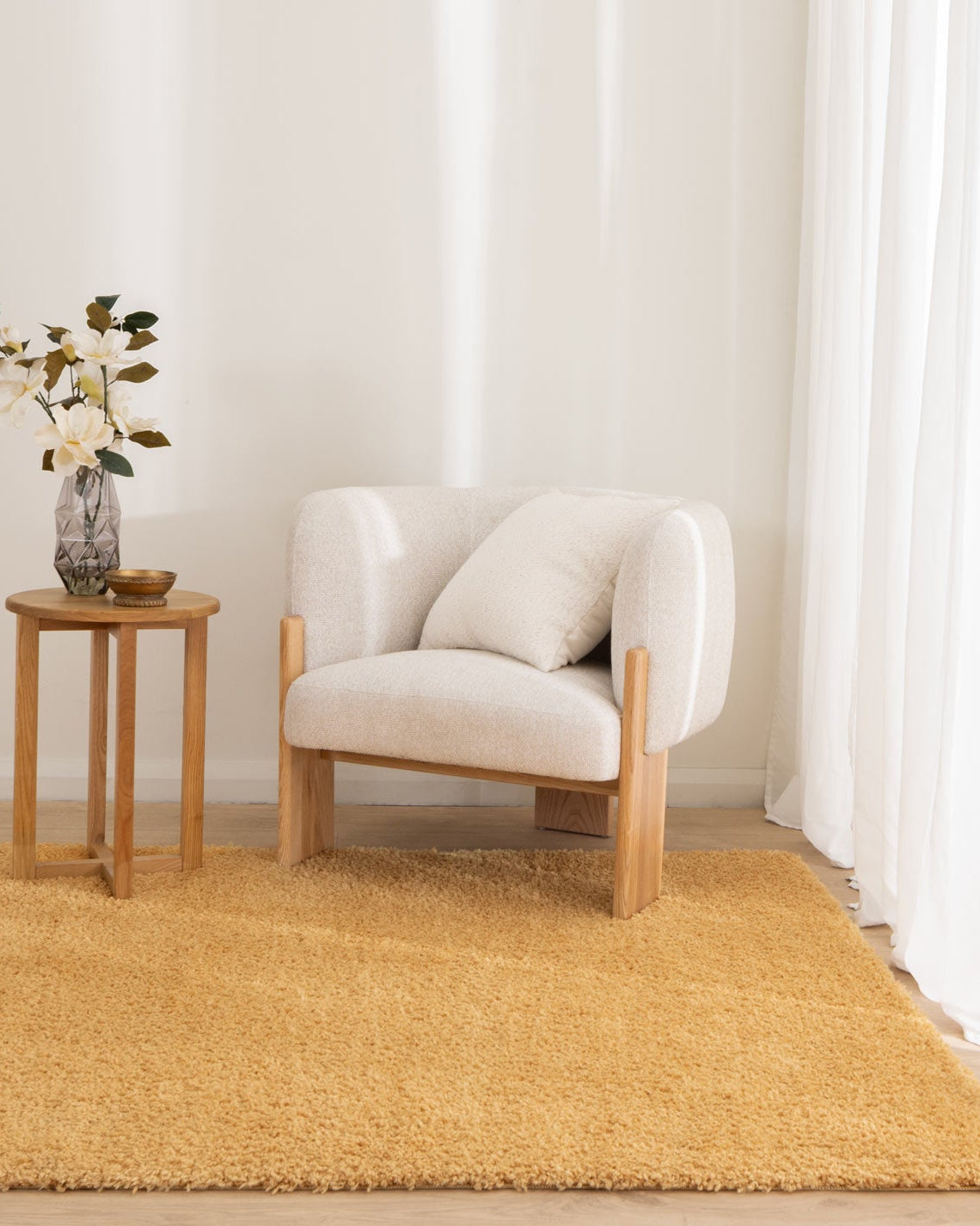 Lune Shaggy Ochre Rug.