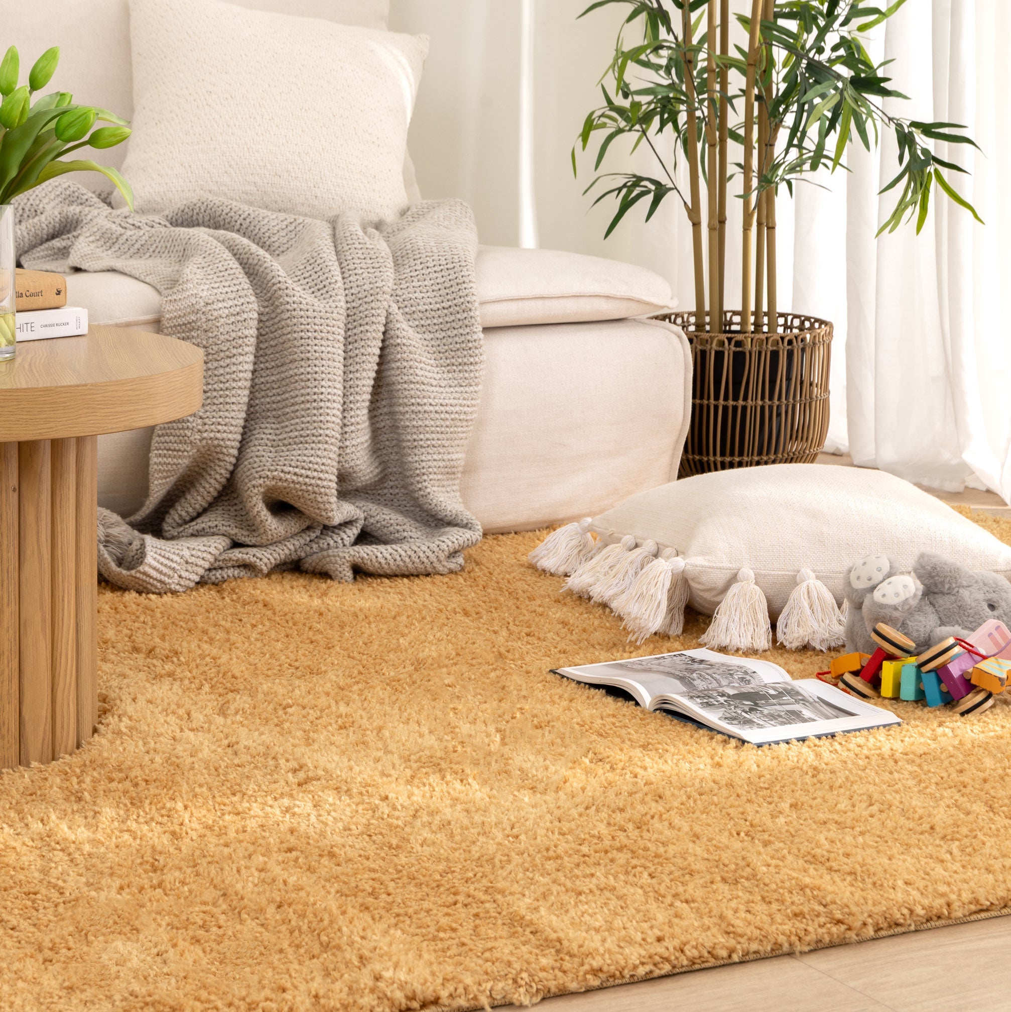 Lune Shaggy Ochre Rug.