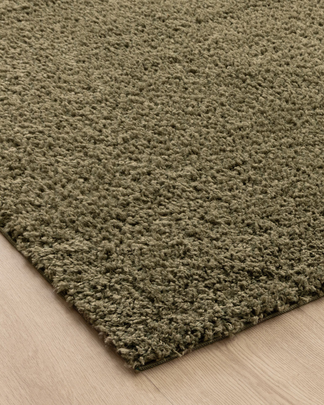 Lune Shaggy Olive Green Rug.