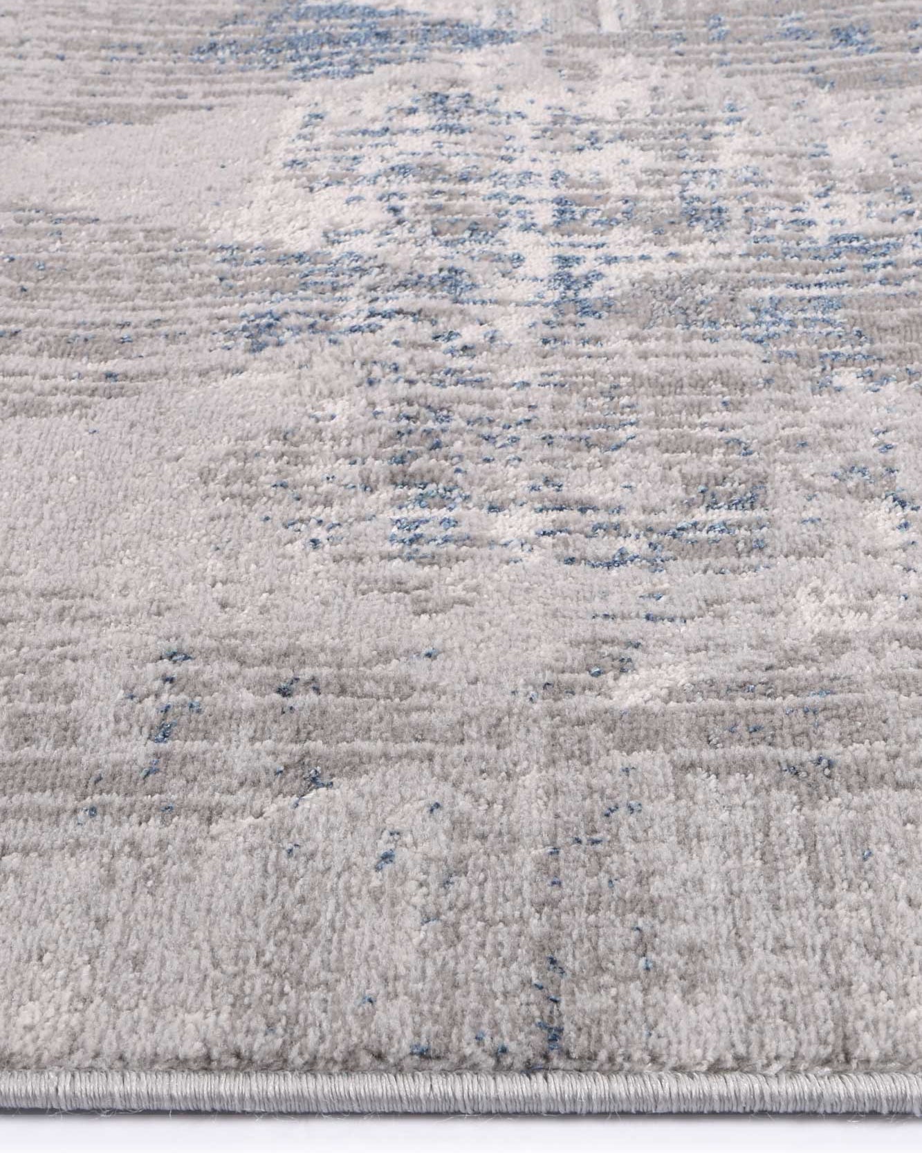 Almada indigo and ash Diamond Rug edge