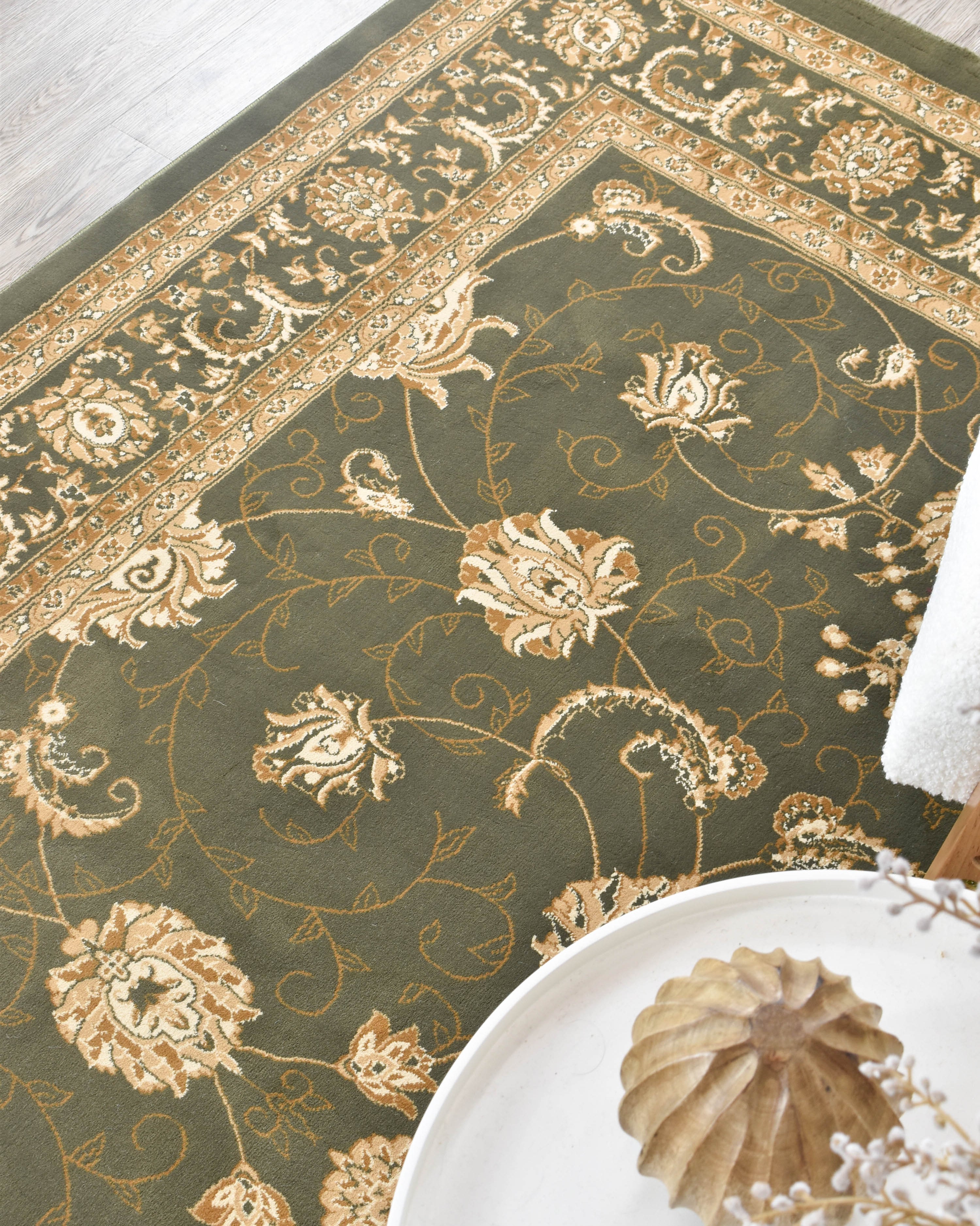 Riviera 84 Green - Cream traditional rug from Vogue Rugs Australia
