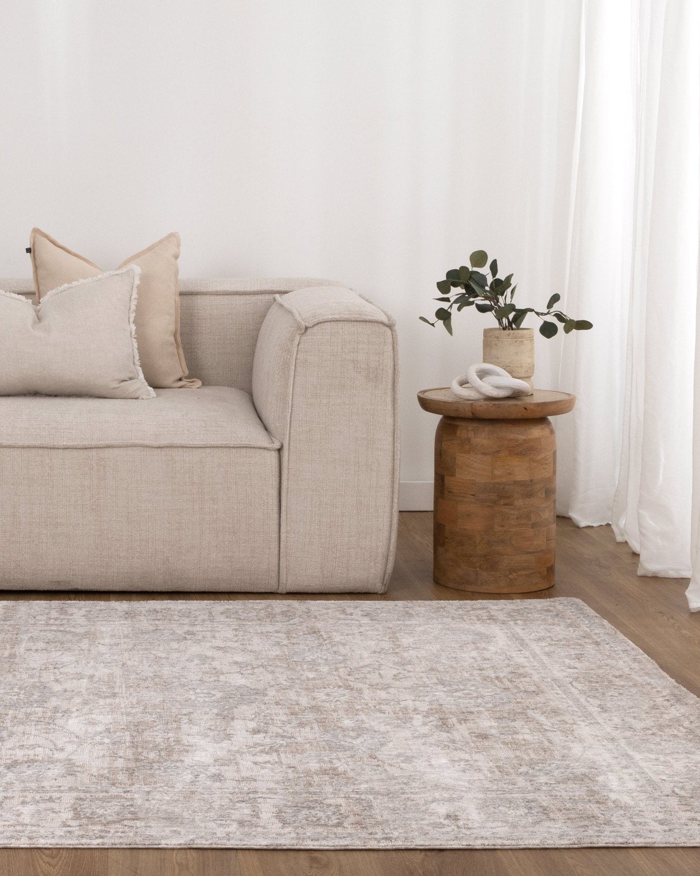 Solenne Beige & Blue Transitional Rug - S300 - Beige transitional rug from Vogue Rugs Australia