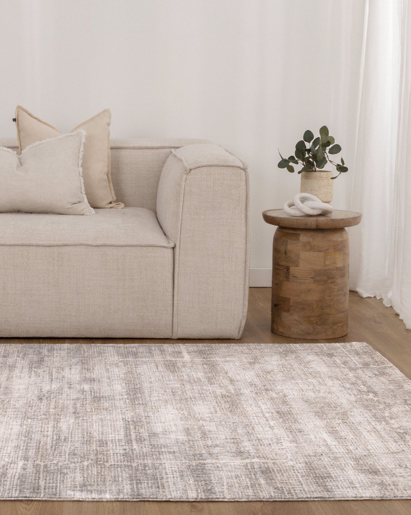 Solenne Beige Abstract Rug - S500 - Beige modern abstract rug from Vogue Rugs Australia