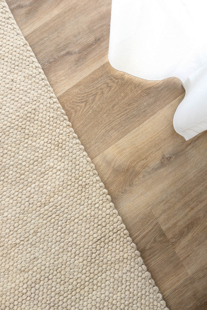 Allure Wheat Mist Wool Rug.