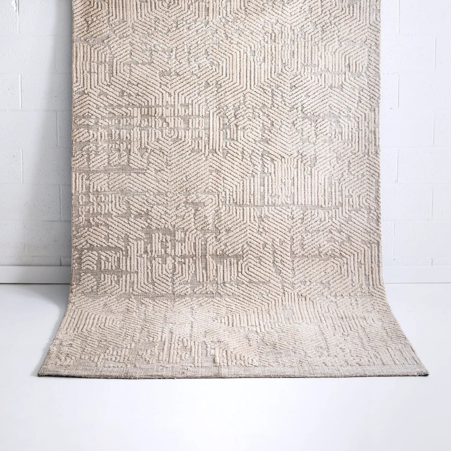 Avalon Abstract Rug Ivory - Blue modern abstract rug from Vogue Rugs Australia