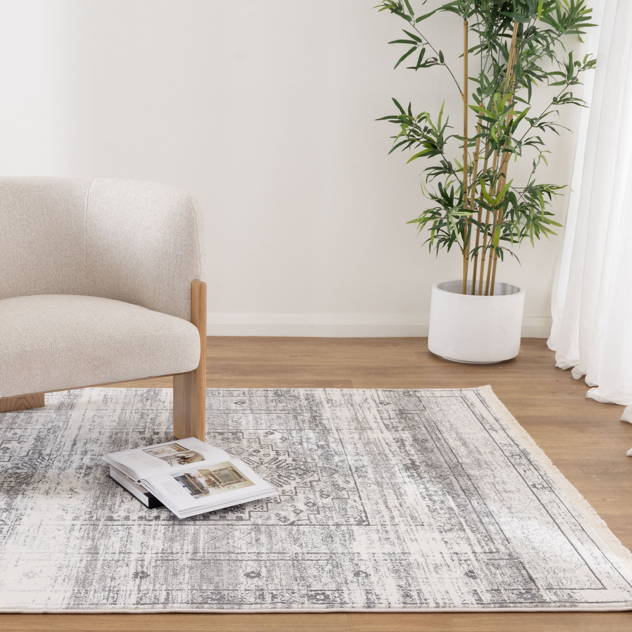 Bohemian Paradise Traditional Grey Rug - 04GREY.