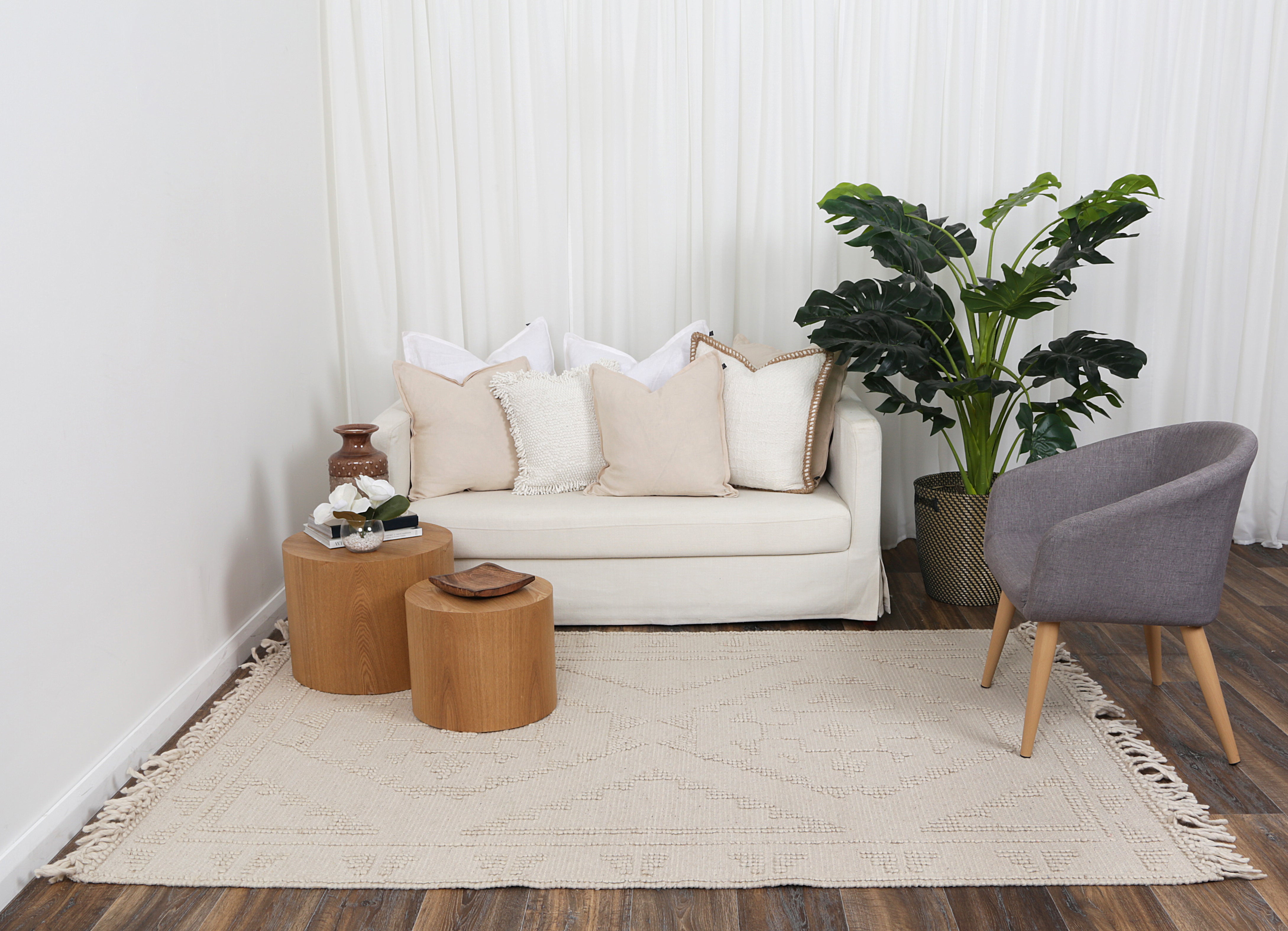 Diego Ornamental Beige Wool Rug - DIEG03.