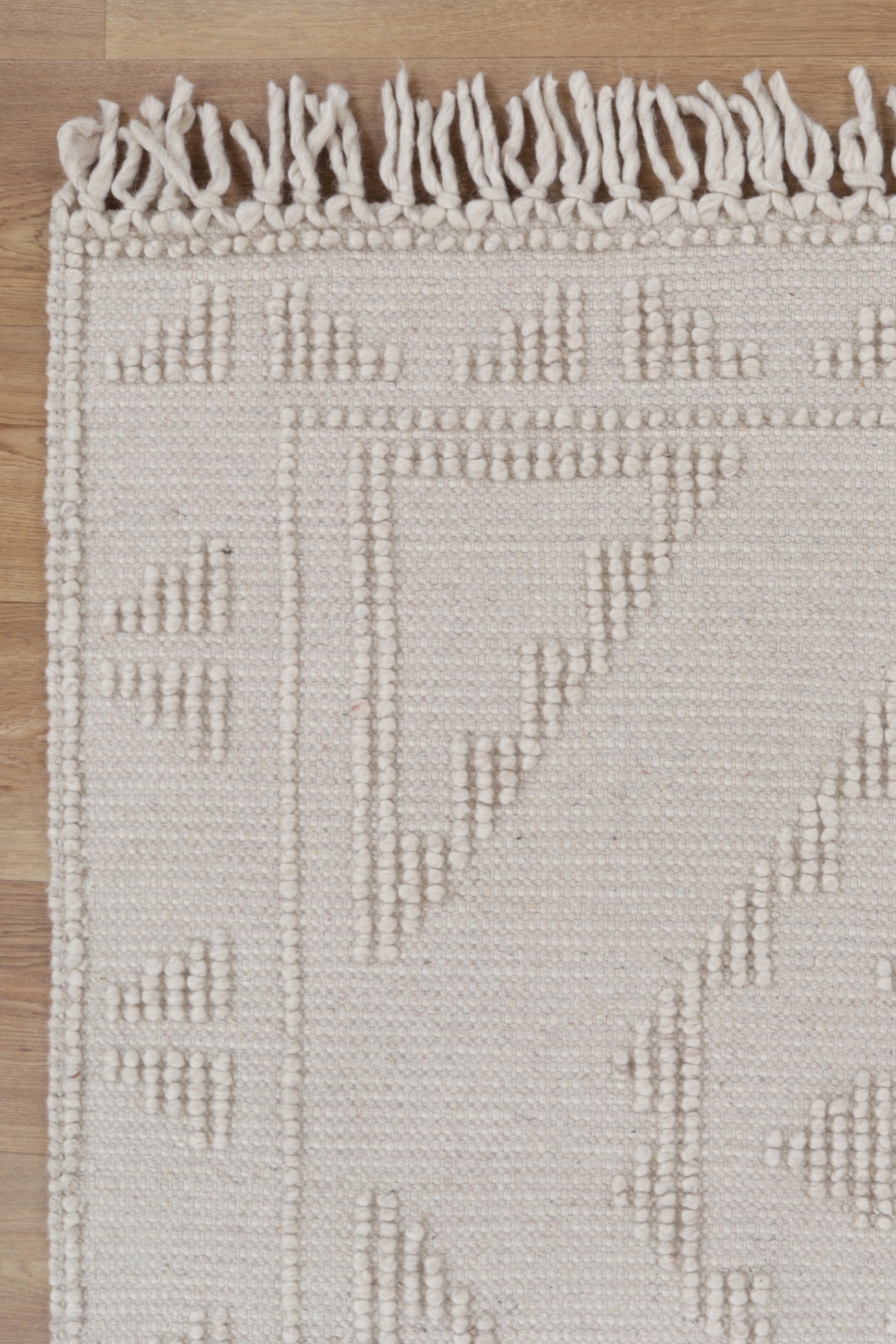 Diego Ornamental Beige Wool Rug - DIEG03.