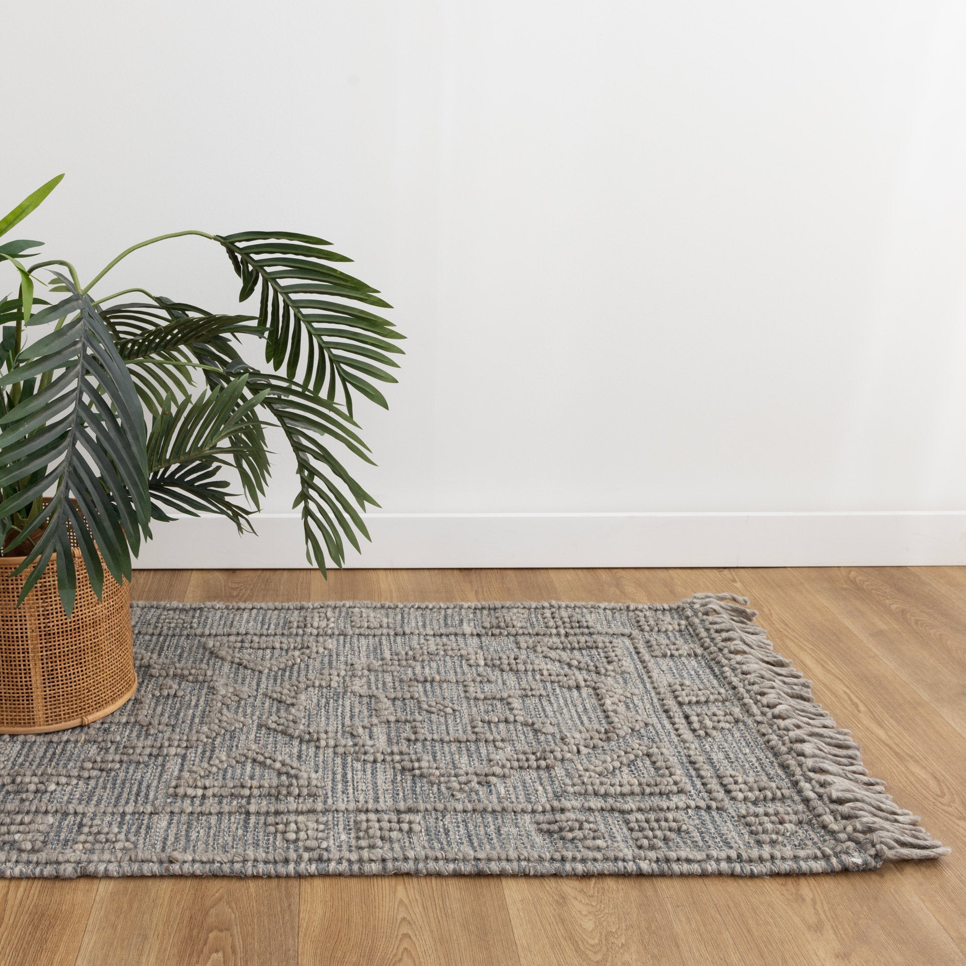 Diego Ornamental Grey Multi Wool Rug - DIEG03.