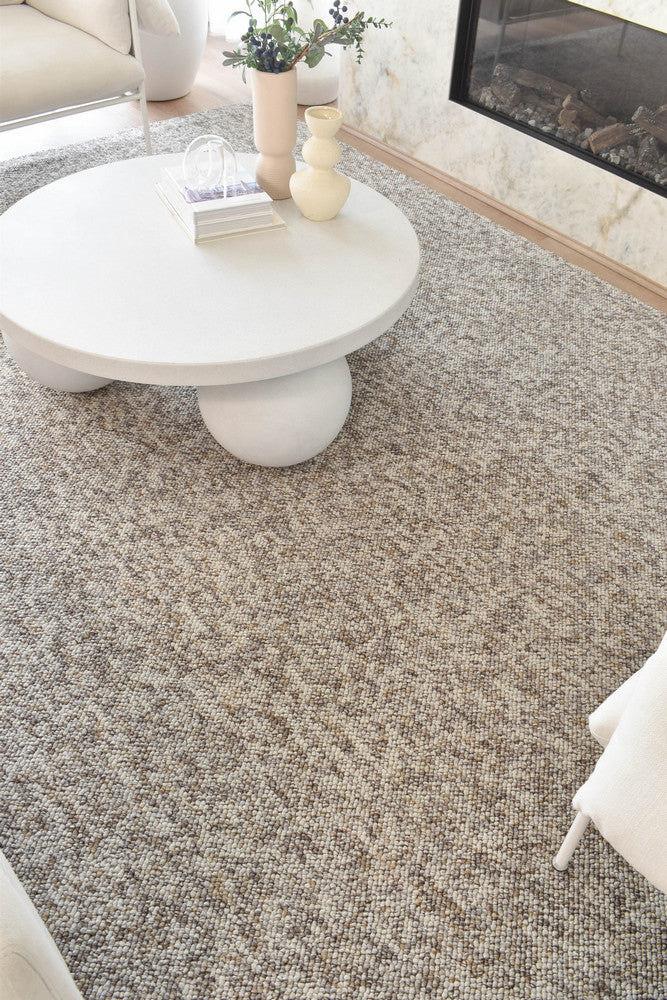 Drift Pebble Taupe.