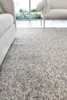 Drift Pebble Taupe.