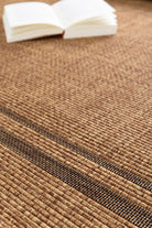 Himalaya Bordo Brown.
