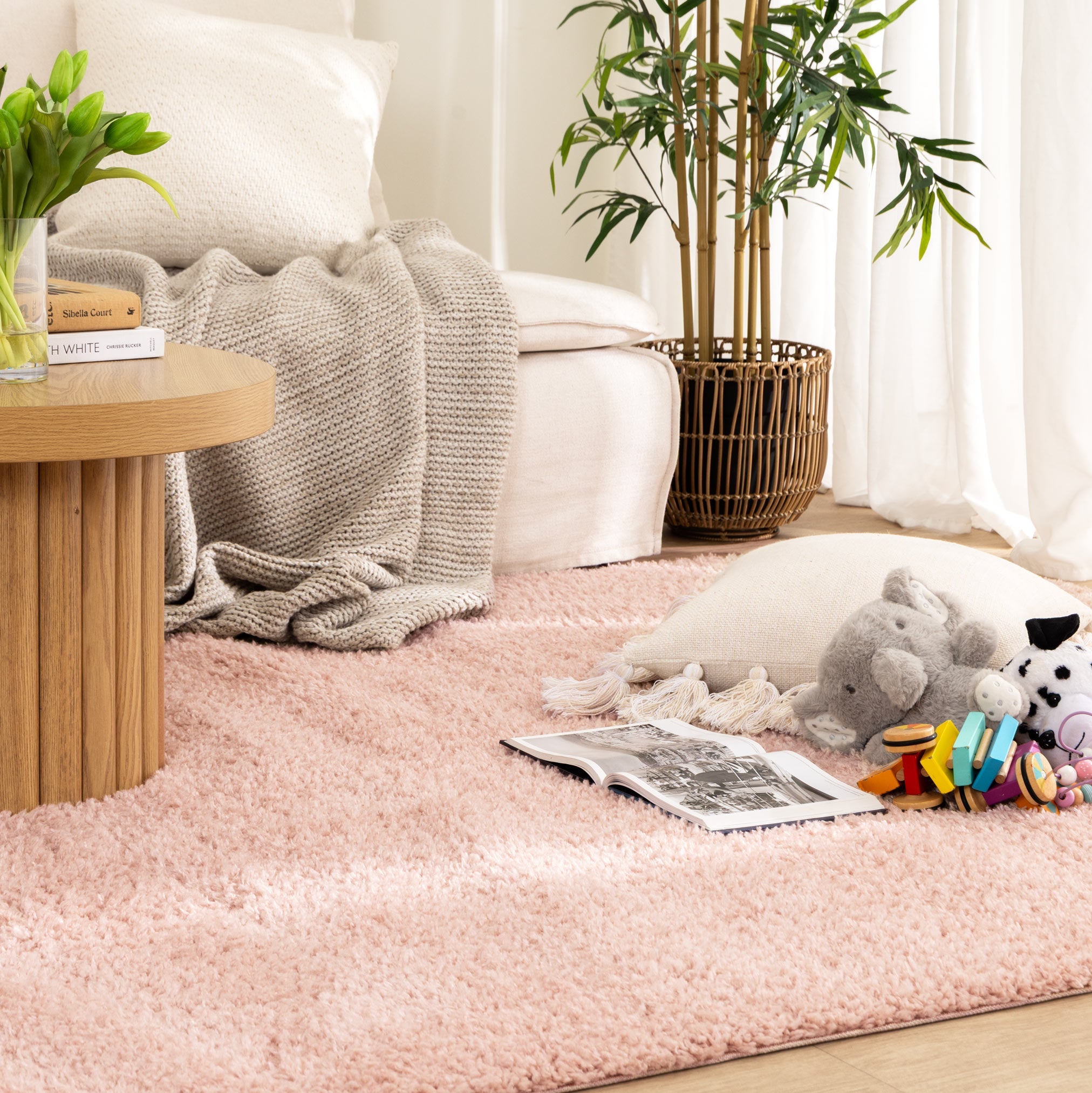 Lune Shaggy Blush Pink Rug.