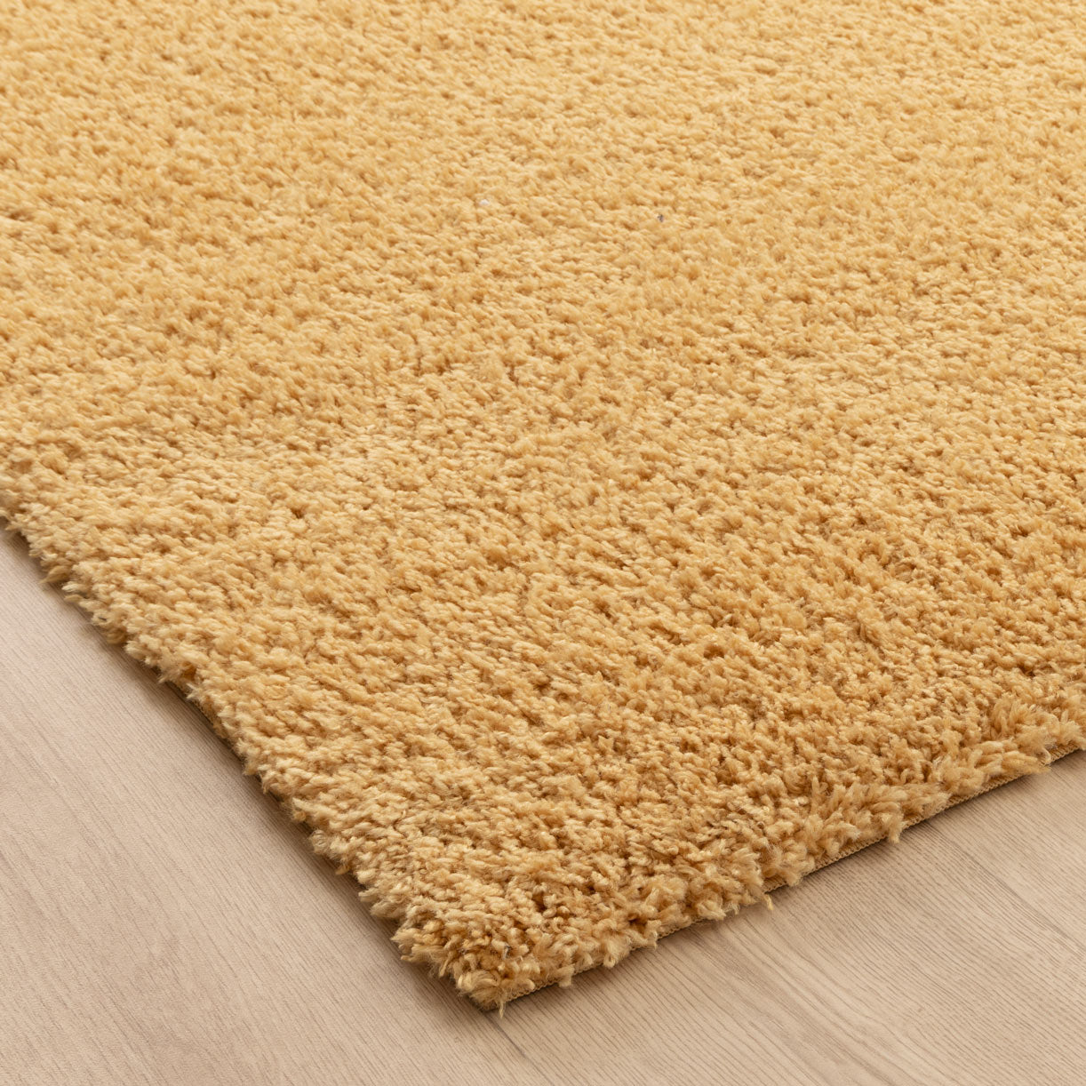 Lune Shaggy Ochre Rug.