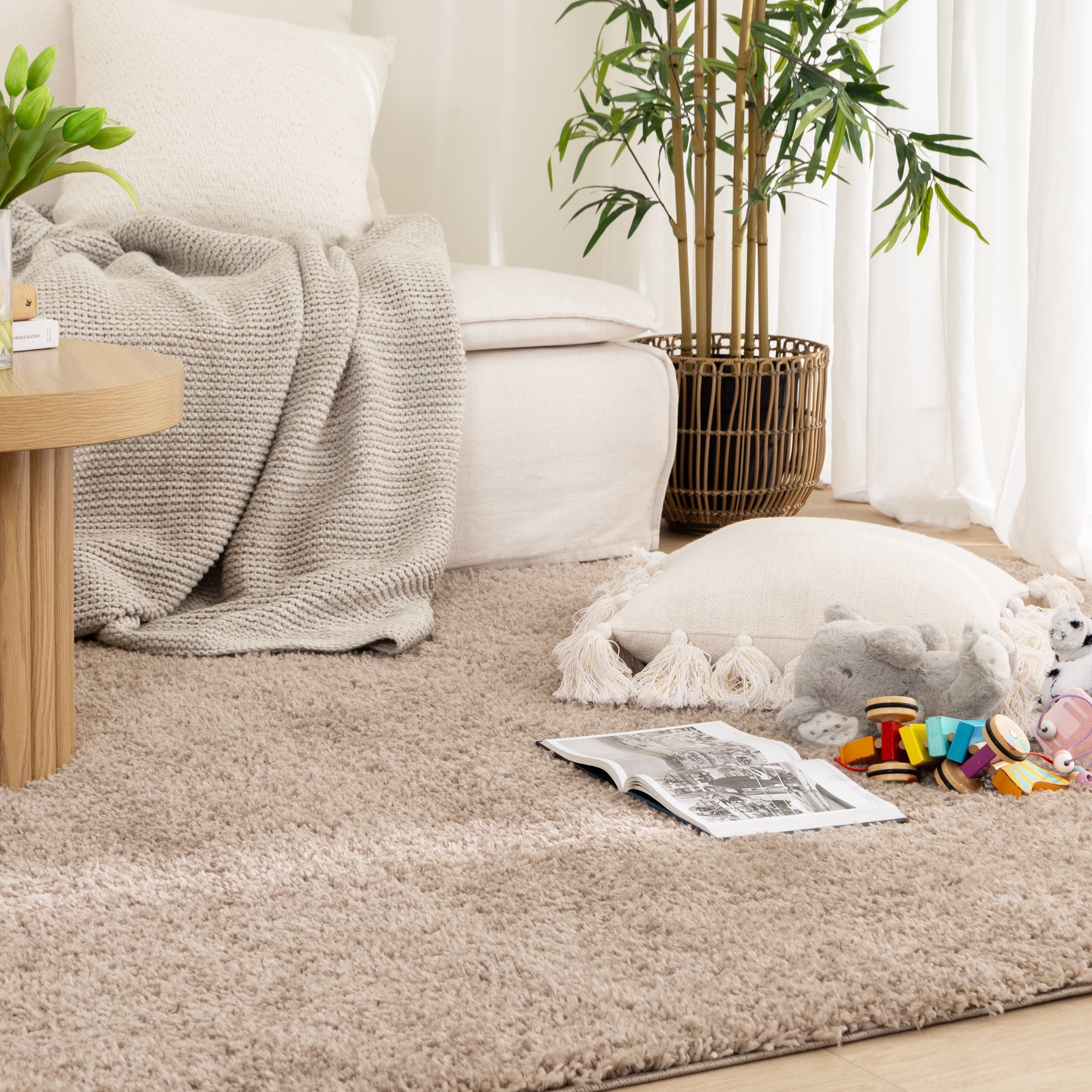Lune Shaggy Taupe Rug.