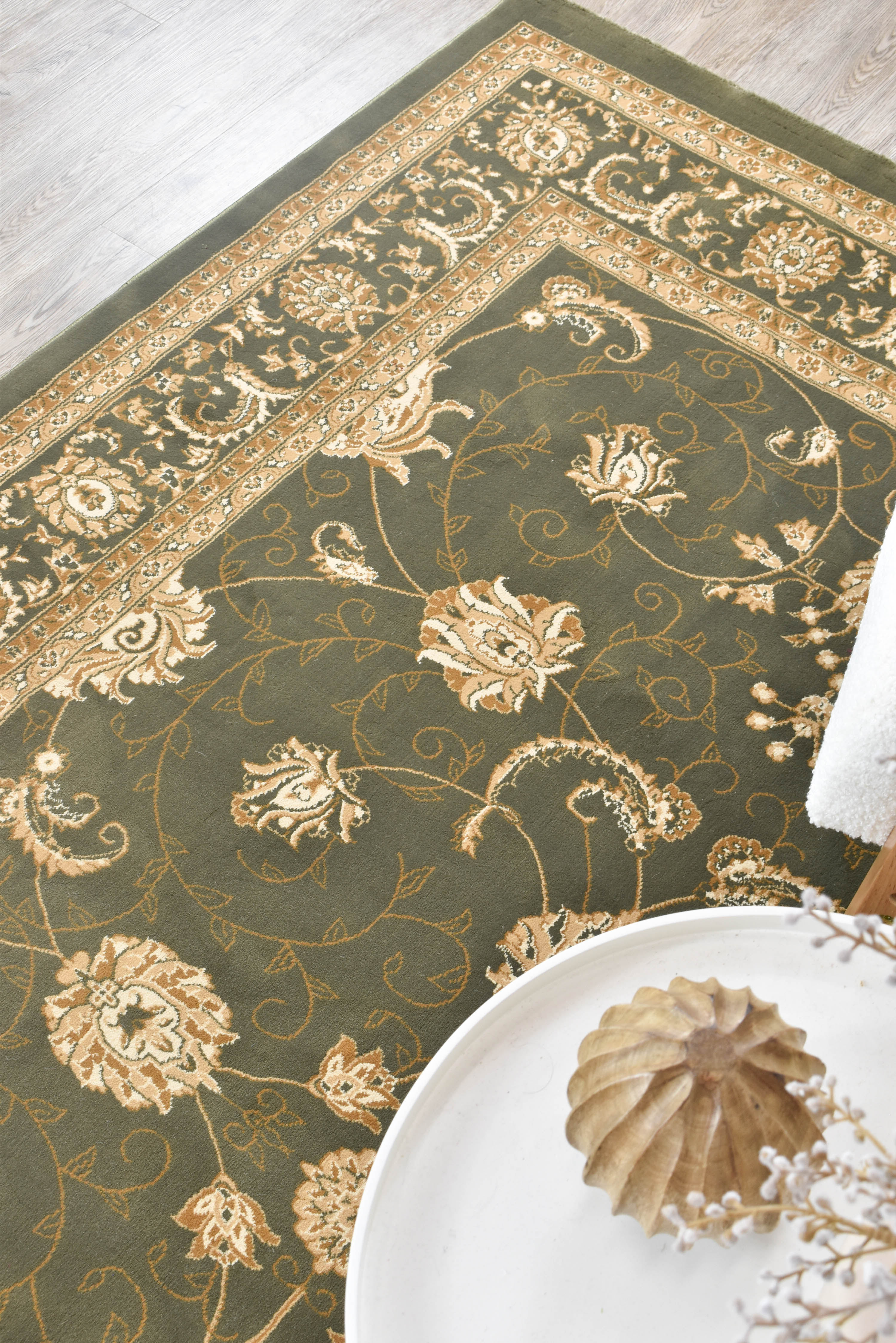 Riviera 84 Green - Cream traditional rug from Vogue Rugs Australia