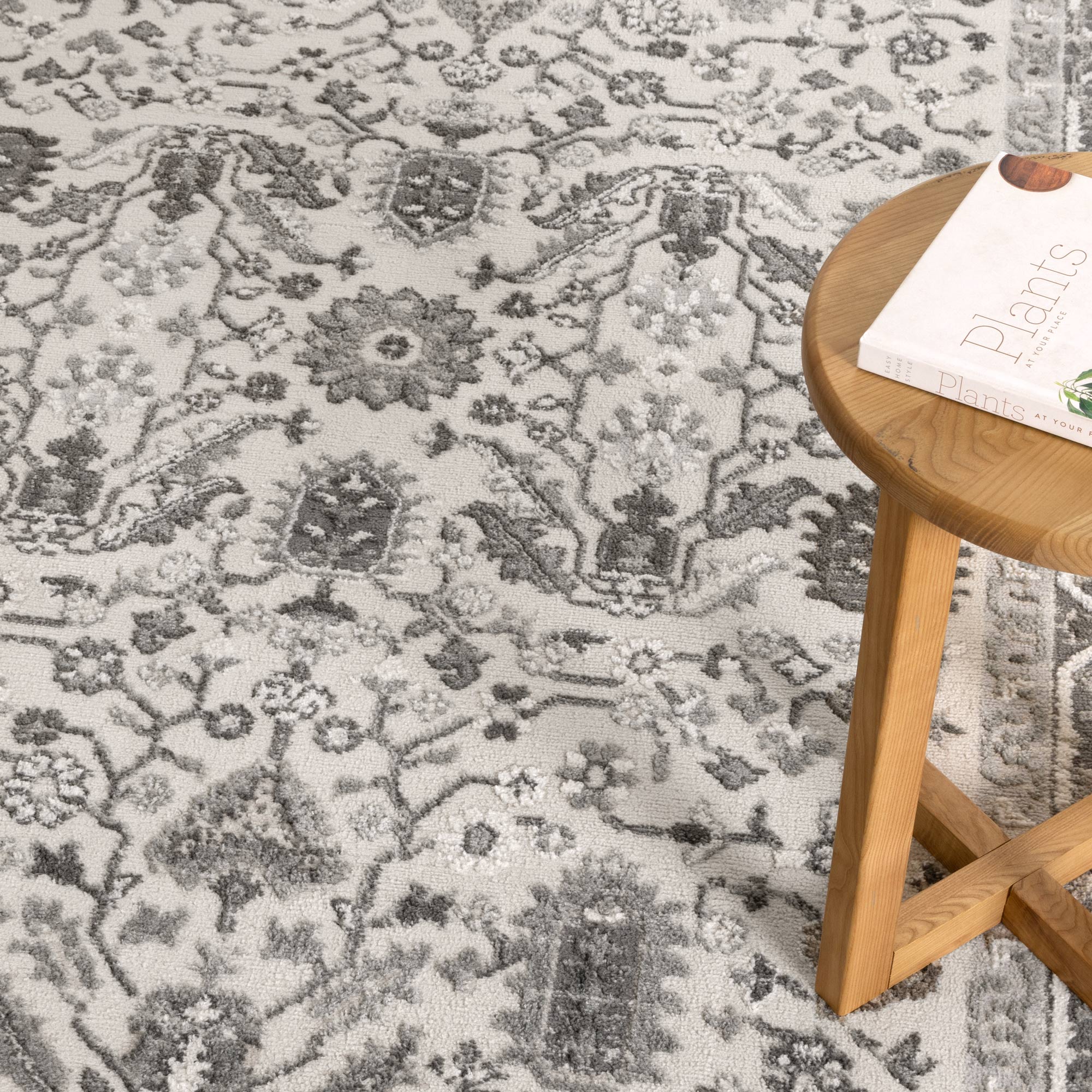 Sierra Oriental Border Grey Rug.