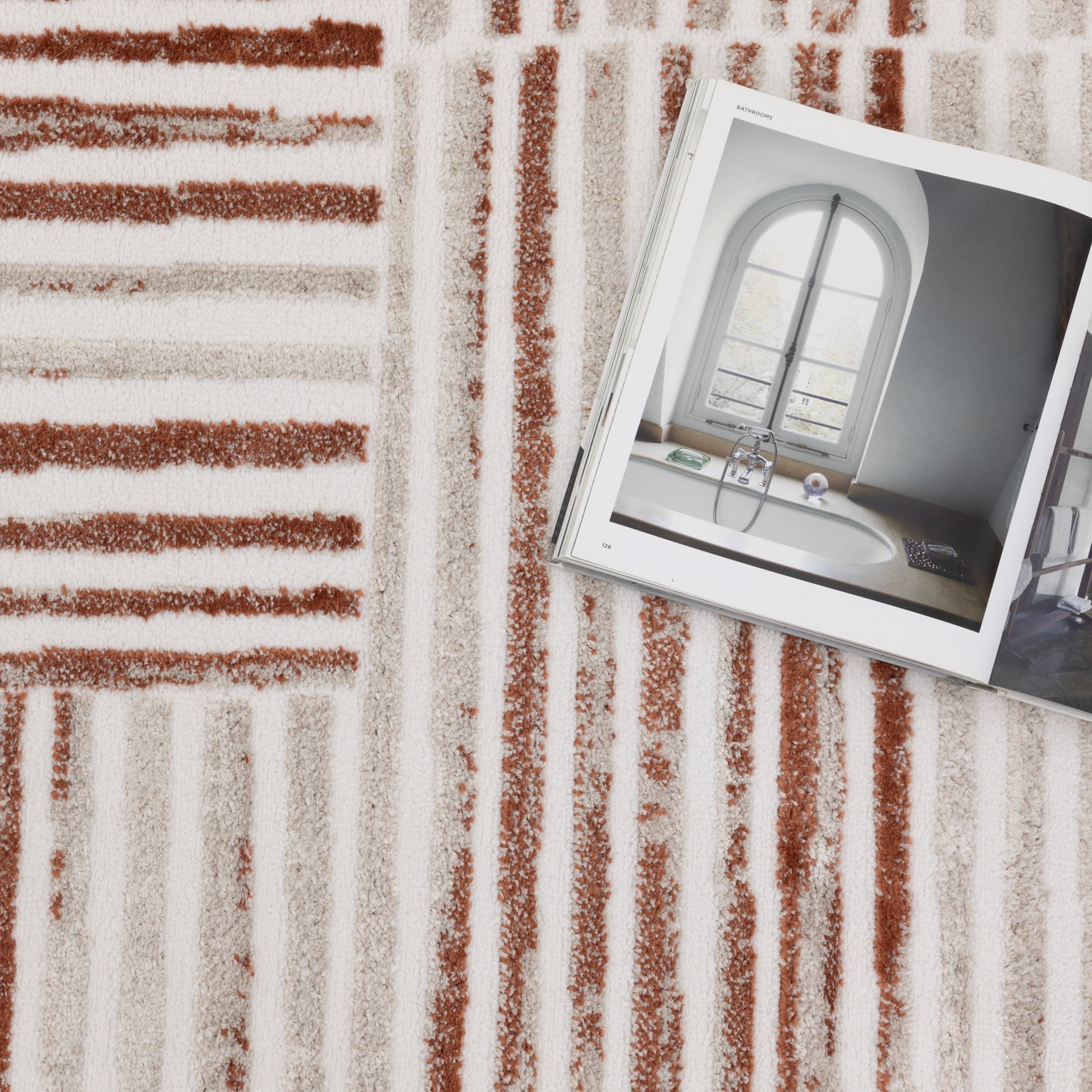 Wellington Geometric Lines Rust Rug - W004.
