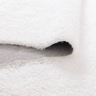Lyla Machine Washable Shaggy White Round Rug.